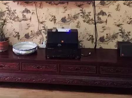 個人轉(zhuǎn)讓九成新60寸智能電視 烘干洗衣機 美國JBL音箱