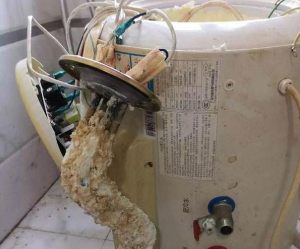 帥康電熱水器怎么清洗內(nèi)膽