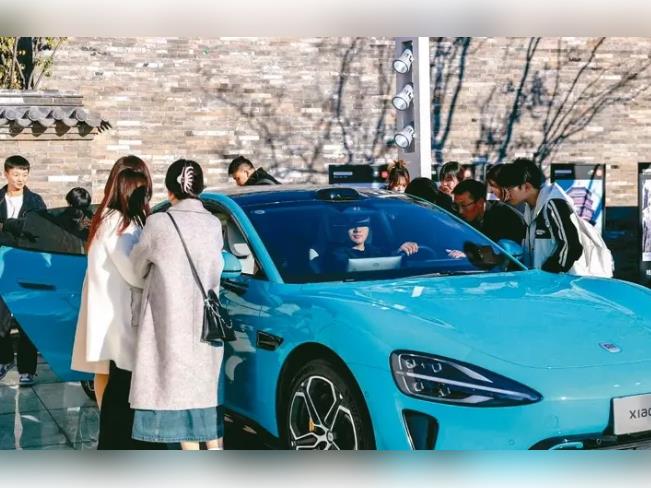 小米汽車三季度盈利在望 雷軍駁斥23.59萬(wàn)定價(jià)傳聞