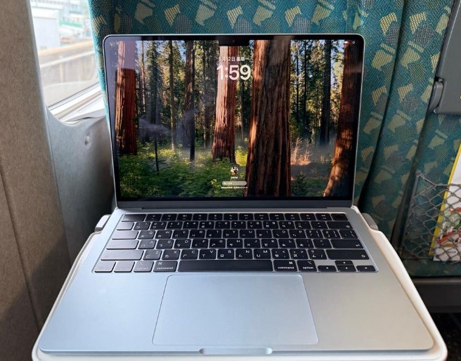 M4芯片MacBook Air深度實(shí)測(cè) 18小時(shí)續(xù)航革新移動(dòng)辦公